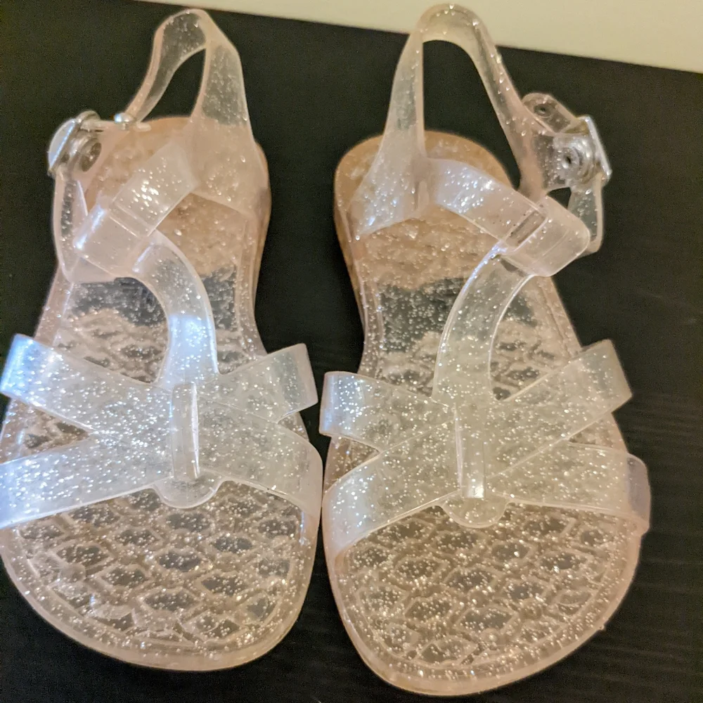 Old Navy Jelly sandals girls size 10 pink sparkle with snap closures